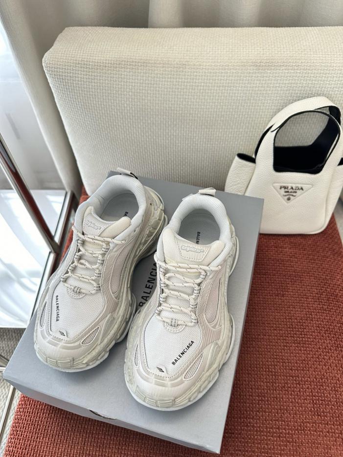 repliche,replica,perfette,siti di,affidabili,migliori siti,dove comprare,1:1,scarpe da ginnastica Nuove sneakers Balenciaga TRIPLE S.2 GRADIENT, bianche (506TO8)