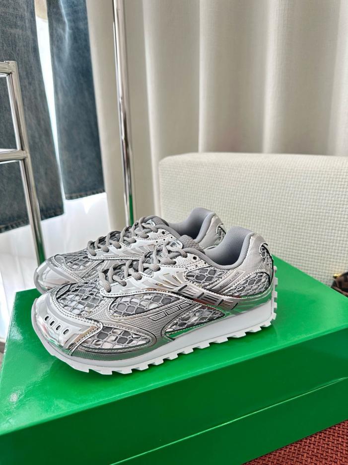 repliche,replica,perfette,siti di,affidabili,migliori siti,dove comprare,1:1,scarpe da ginnastica Sneakers stringate Bottega Veneta Orbit Retro Tech in tessuto argento (4KWO9F)