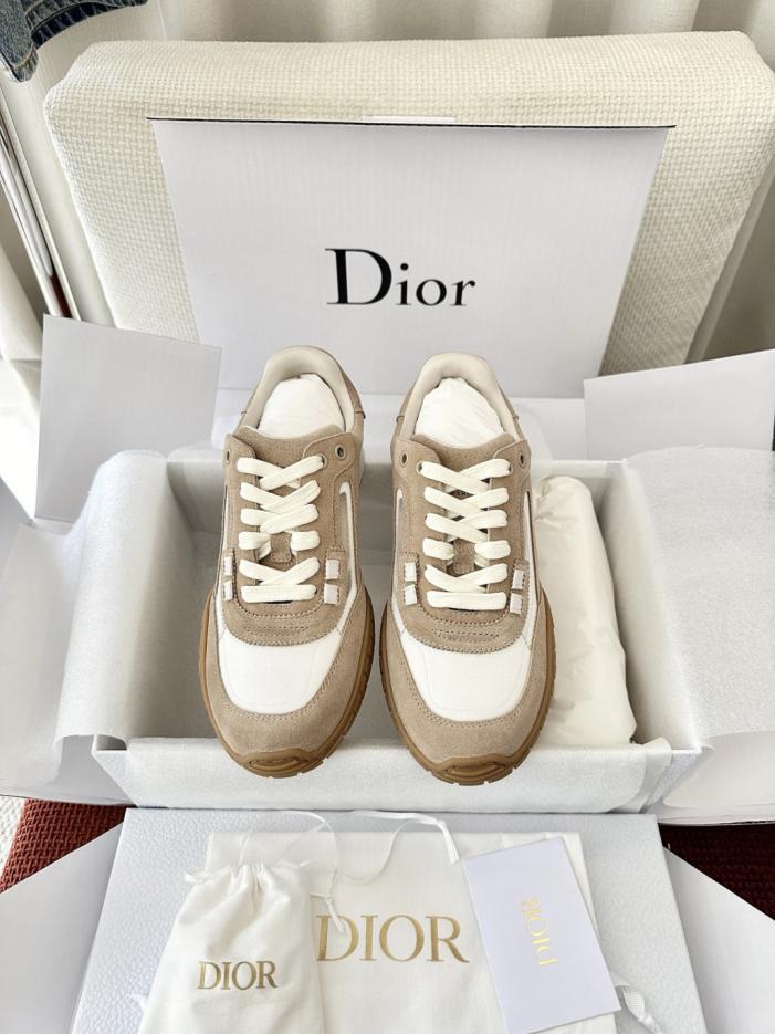 repliche,replica,perfette,siti di,affidabili,migliori siti,dove comprare,1:1,scarpe da ginnastica Le nuove sneakers Tech di Dior, color albicocca (QIFNN4)
