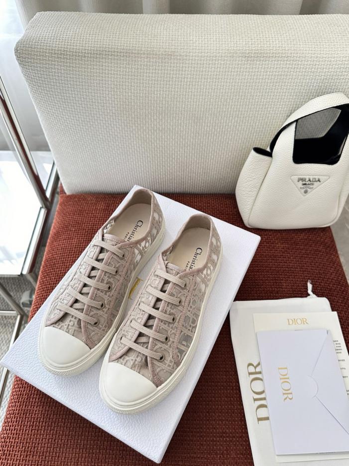 repliche,replica,perfette,siti di,affidabili,migliori siti,dove comprare,1:1,scarpe da ginnastica Sneakers Dior Walk’n in mesh twill ricamate ◽ Rosa nude (XFOLU3)