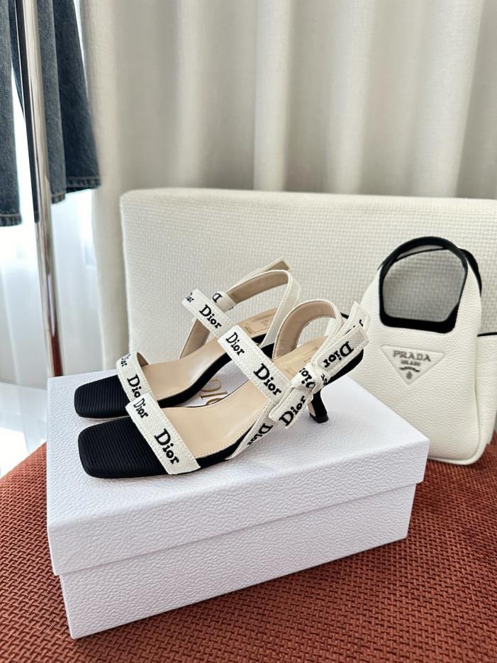 repliche,replica,perfette,siti di,affidabili,migliori siti,dove comprare,1:1,scarpe da ginnastica Nuovi sandali con lacci J’Adior di Dior, 3,5 cm (0DIV9T)