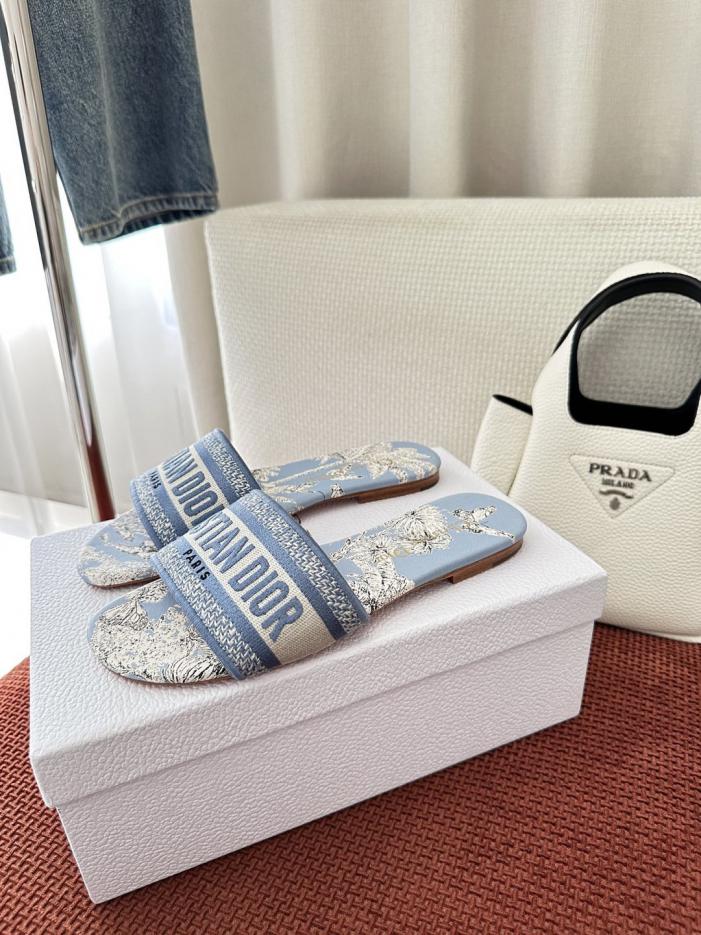 repliche,replica,perfette,siti di,affidabili,migliori siti,dove comprare,1:1,scarpe da ginnastica Sandali bassi Dior Summer Dway ricamati, blu (162SAC)