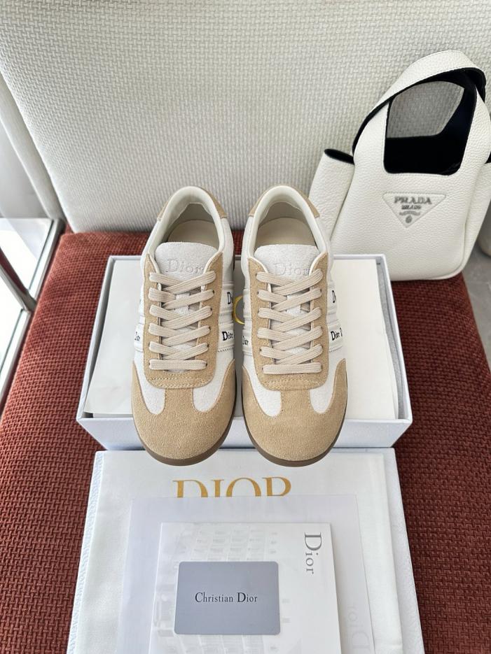 repliche,replica,perfette,siti di,affidabili,migliori siti,dove comprare,1:1,scarpe da ginnastica Le nuove sneakers Ribbon di Dior, color albicocca (LQE6NK)