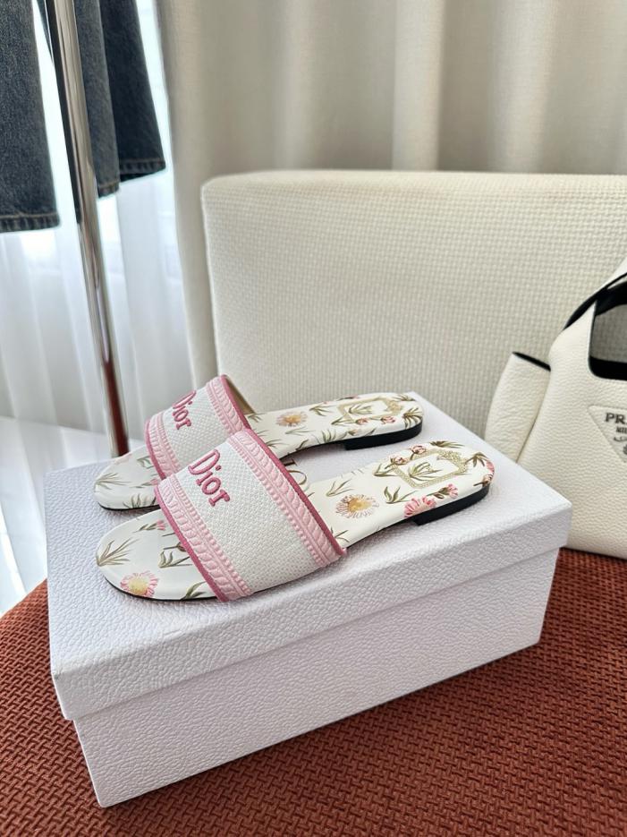 repliche,replica,perfette,siti di,affidabili,migliori siti,dove comprare,1:1,scarpe da ginnastica Sandali piatti rosa della collezione floreale Dior Dway in cotone ricamato (SLRWJQ)