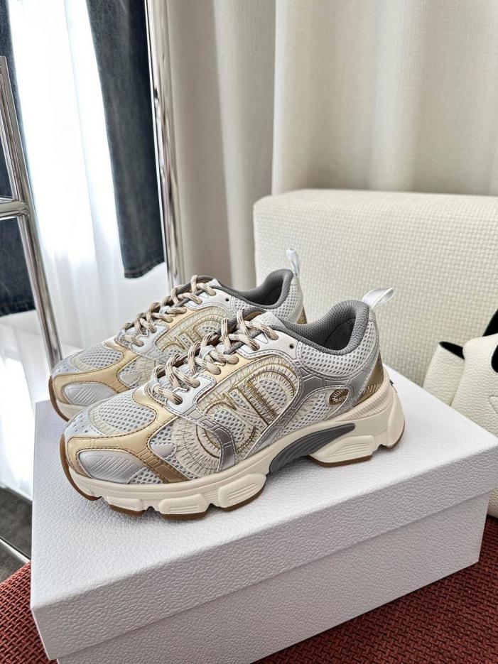 repliche,replica,perfette,siti di,affidabili,migliori siti,dove comprare,1:1,scarpe da ginnastica Sneakers Dior Chrono, oro (4DCRX8)