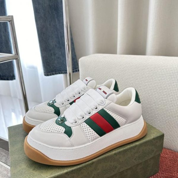 repliche,replica,perfette,siti di,affidabili,migliori siti,dove comprare,1:1,scarpe da ginnastica Le nuove sneakers con plateau Screener di Gucci in bianco e verde (TMXDYN)