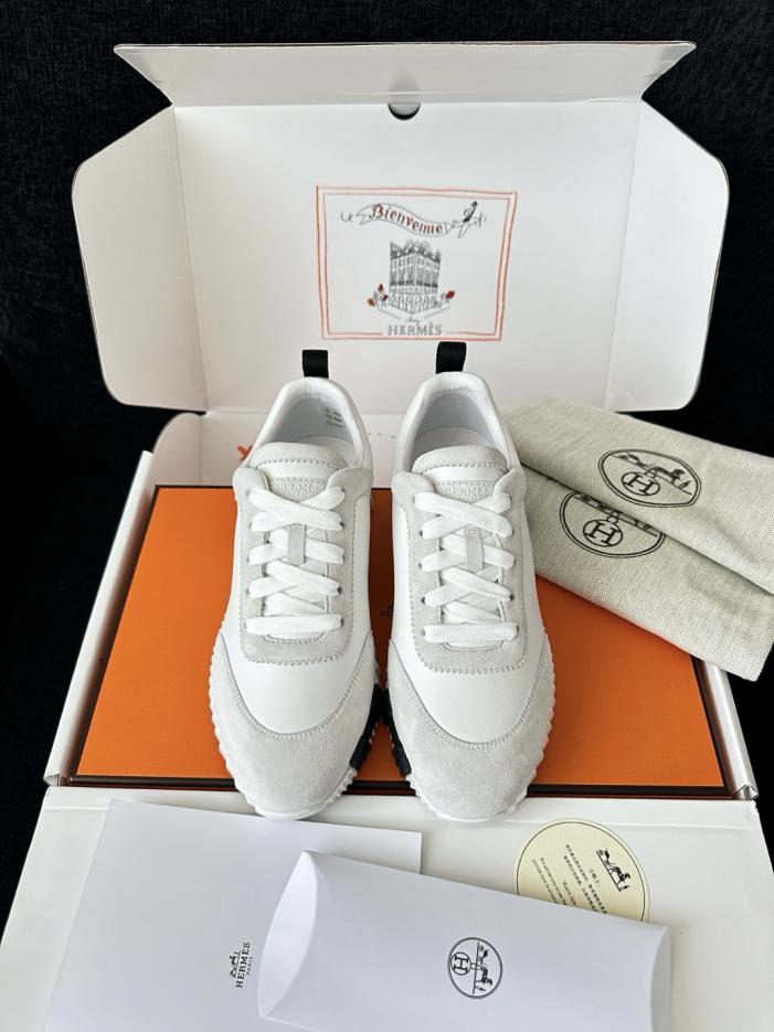repliche,replica,perfette,siti di,affidabili,migliori siti,dove comprare,1:1,scarpe da ginnastica Le nuove sneakers Bouuncing di Hermès, in pelle bianca (51AWYA)