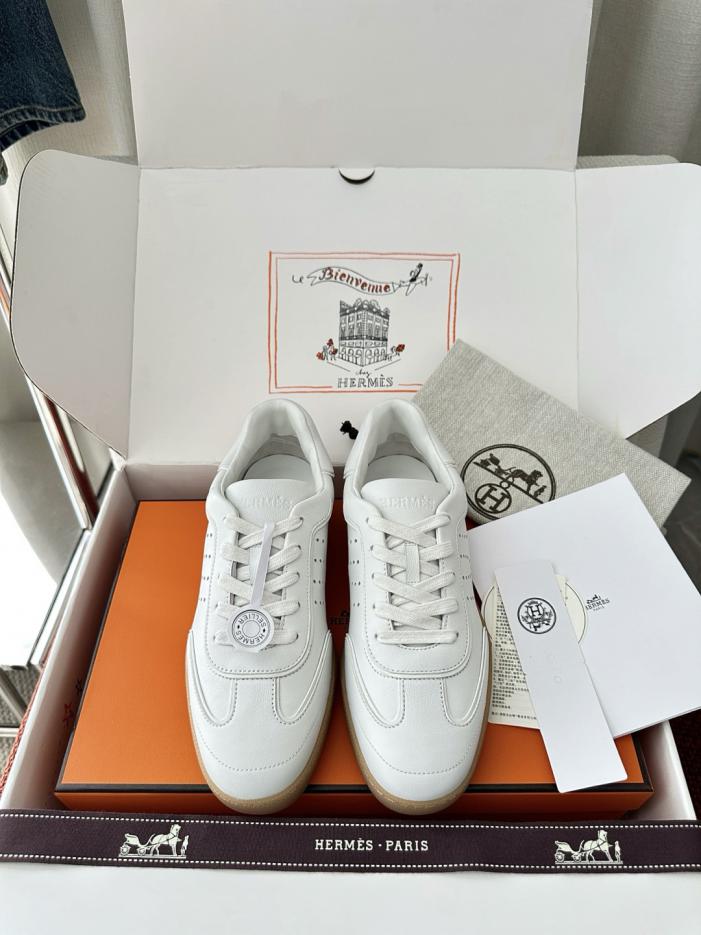 repliche,replica,perfette,siti di,affidabili,migliori siti,dove comprare,1:1,scarpe da ginnastica Nuove sneakers Hermes Match, bianche (Y607JS)