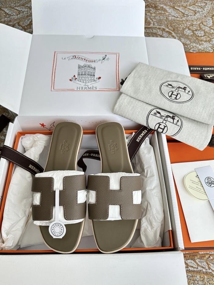 repliche,replica,perfette,siti di,affidabili,migliori siti,dove comprare,1:1,scarpe da ginnastica Borsa Hermes Primavera/Estate Oran Classic H-Trailer tempestata di diamanti in pelle grigio elefante con motivo a palme (TSD231)