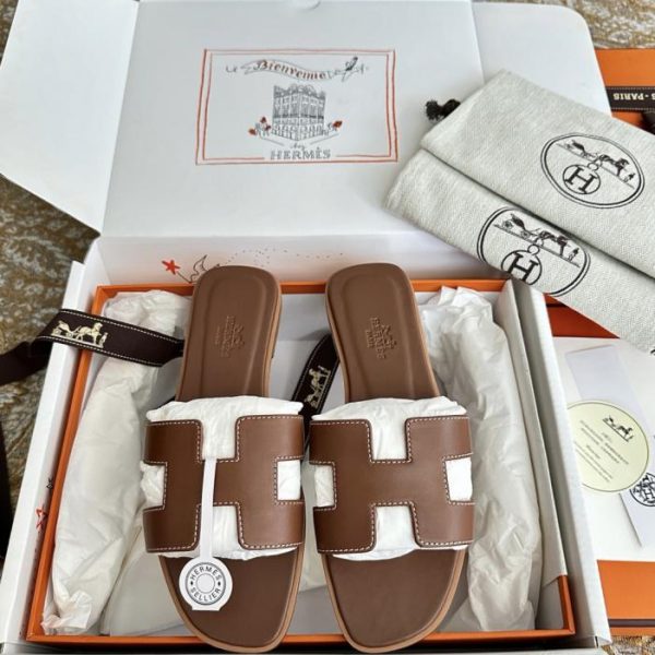 Borsa Hermes Oran Classic H-Trailer in pelle di vitello marrone dorato con diamanti, collezione Primavera/Estate (GK1SAS)