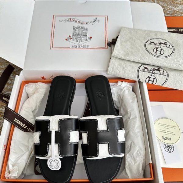 Borsa Hermes Primavera/Estate Oran Classic H-Trailer con strass, in pelle di vitello nera (B81C4F)