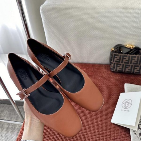 Ballerine vintage Hermes Jane H con fibbia e punta quadrata, marroni (BS81HK)