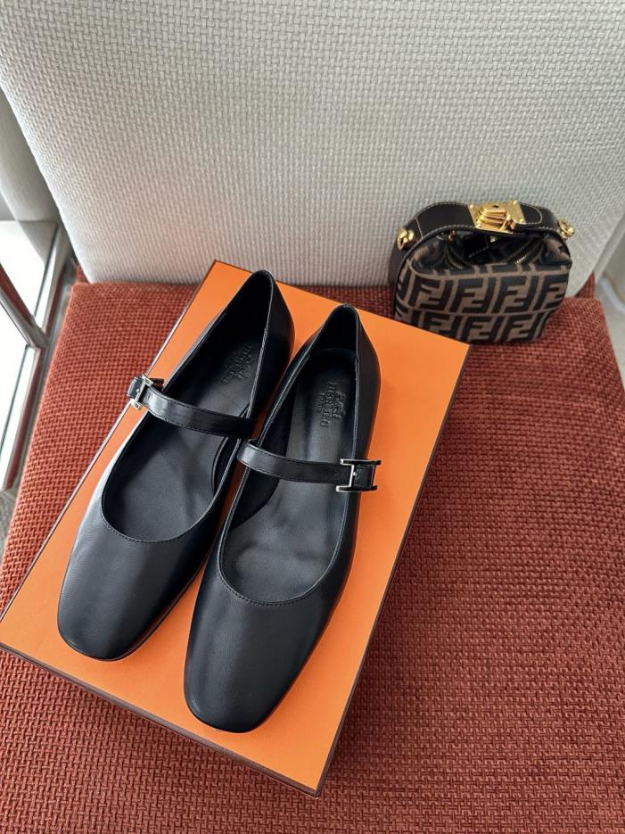 repliche,replica,perfette,siti di,affidabili,migliori siti,dove comprare,1:1,scarpe da ginnastica Ballerine vintage Hermes Jane H con fibbia e punta quadrata, nere (KFYJ79)