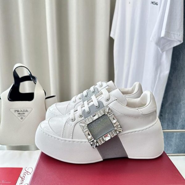 repliche,replica,perfette,siti di,affidabili,migliori siti,dove comprare,1:1,scarpe da ginnastica Sneakers RV New Viv’ Skate in pelle con plateau e fibbia quadrata con strass argentati (N7VUA7)