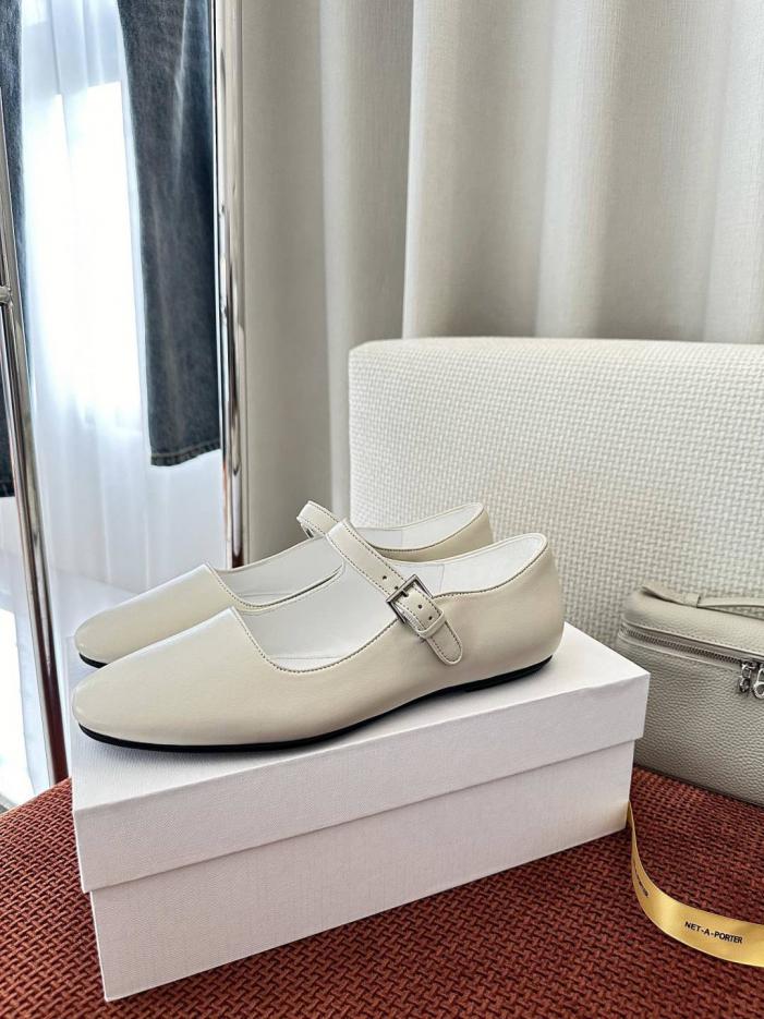 repliche,replica,perfette,siti di,affidabili,migliori siti,dove comprare,1:1,scarpe da ginnastica Scarpe Mary Jane di nuova collezione THE ROW – Bianche (LBY5BV) repliche,replica,perfette,siti di,affidabili,migliori siti,dove comprare,1:1,scarpe da ginnastica Scarpe Mary Jane di nuova collezione THE ROW – Bianche (LBY5BV)