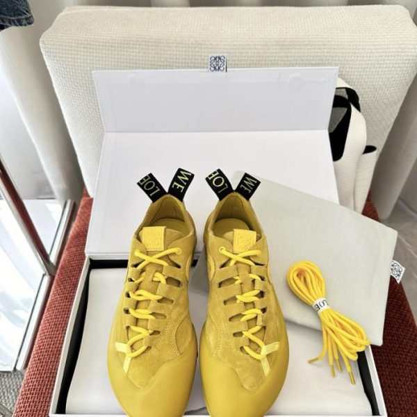 Sneakers LOEWE New Suede Grip in giallo (pelle scamosciata originale, poliuretano termoplastico (ADJ57Z))