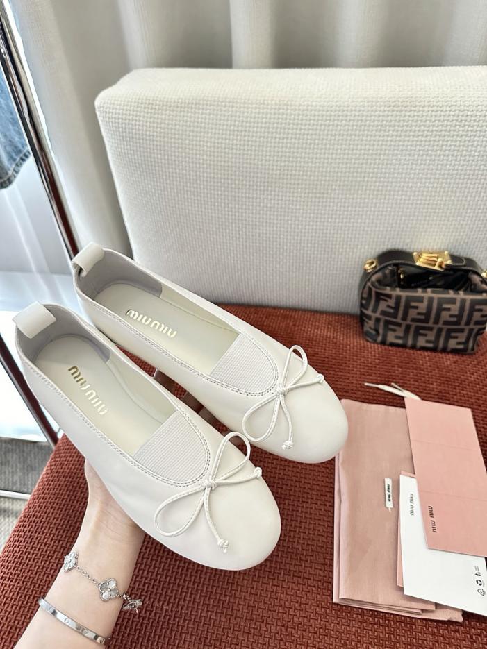 repliche,replica,perfette,siti di,affidabili,migliori siti,dove comprare,1:1,scarpe da ginnastica MIUMIU Nuove ballerine con fiocco – Bianche (16AG9S) repliche,replica,perfette,siti di,affidabili,migliori siti,dove comprare,1:1,scarpe da ginnastica MIUMIU Nuove ballerine con fiocco – Bianche (16AG9S)
