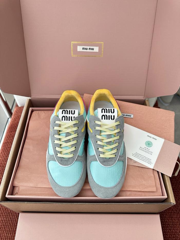 repliche,replica,perfette,siti di,affidabili,migliori siti,dove comprare,1:1,scarpe da ginnastica Scarpe da allenamento tedesche MIUMIU stile retrò con blocchi di colore, azzurre (86124W) repliche,replica,perfette,siti di,affidabili,migliori siti,dove comprare,1:1,scarpe da ginnastica Scarpe da allenamento tedesche MIUMIU stile retrò con blocchi di colore, azzurre (86124W)