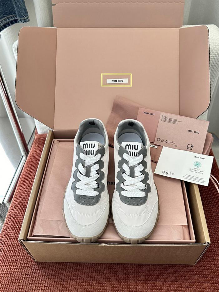 repliche,replica,perfette,siti di,affidabili,migliori siti,dove comprare,1:1,scarpe da ginnastica Le nuove sneakers in pelle Tyre di MIUMIU (RRAEL2) repliche,replica,perfette,siti di,affidabili,migliori siti,dove comprare,1:1,scarpe da ginnastica Le nuove sneakers in pelle Tyre di MIUMIU (RRAEL2)