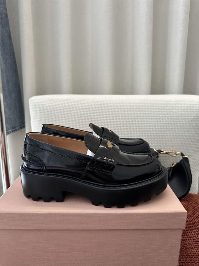 repliche,replica,perfette,siti di,affidabili,migliori siti,dove comprare,1:1,scarpe da ginnastica Mocassini con plateau in pelle stile retrò MIUMIU, colore nero (GN27YJ) repliche,replica,perfette,siti di,affidabili,migliori siti,dove comprare,1:1,scarpe da ginnastica Mocassini con plateau in pelle stile retrò MIUMIU, colore nero (GN27YJ)