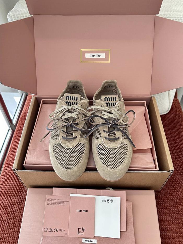 repliche,replica,perfette,siti di,affidabili,migliori siti,dove comprare,1:1,scarpe da ginnastica Le nuove sneakers Gymnasium in pelle color giallo deserto di MIUMIU (O1M9WT) repliche,replica,perfette,siti di,affidabili,migliori siti,dove comprare,1:1,scarpe da ginnastica Le nuove sneakers Gymnasium in pelle color giallo deserto di MIUMIU (O1M9WT)