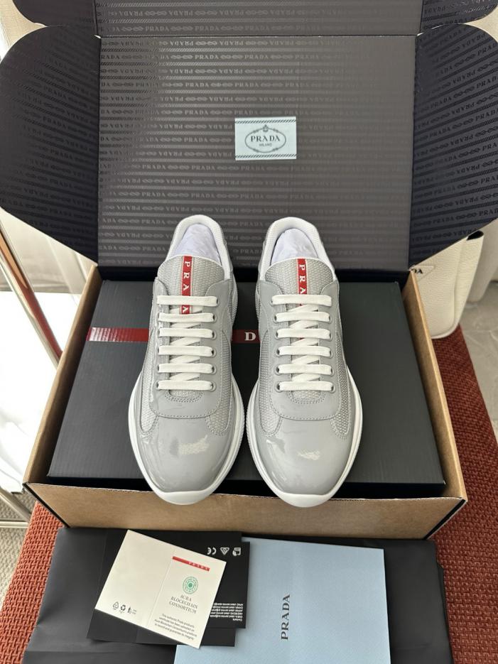 repliche,replica,perfette,siti di,affidabili,migliori siti,dove comprare,1:1,scarpe da ginnastica Sneakers Prada America’s Cup in pelle verniciata, grigie (1WSYK8) repliche,replica,perfette,siti di,affidabili,migliori siti,dove comprare,1:1,scarpe da ginnastica Sneakers Prada America’s Cup in pelle verniciata, grigie (1WSYK8)