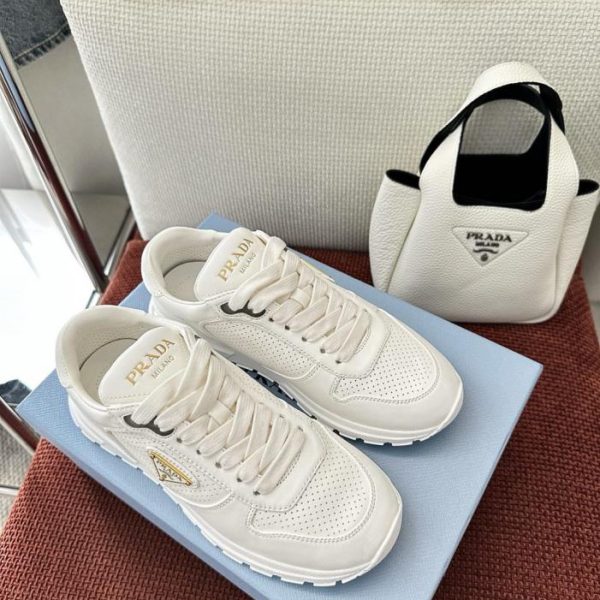 Prada Scarpe Da Ginnastica Prax 2.0 In Pelle, Bianche (UC72YB)