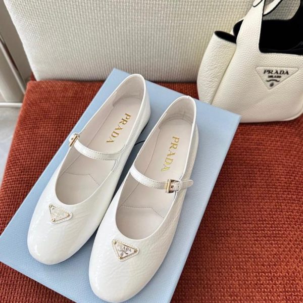 Ballerine Prada Primavera/Estate in pelle verniciata bianca (SWDEAA)