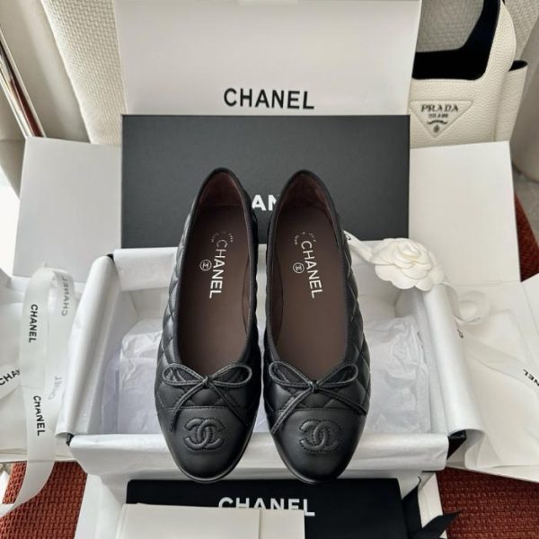 repliche,replica,perfette,siti di,affidabili,migliori siti,dove comprare,1:1,scarpe da ginnastica Ballerine Chanel vintage con fiocco, trapuntate nere (ONJRSJ)