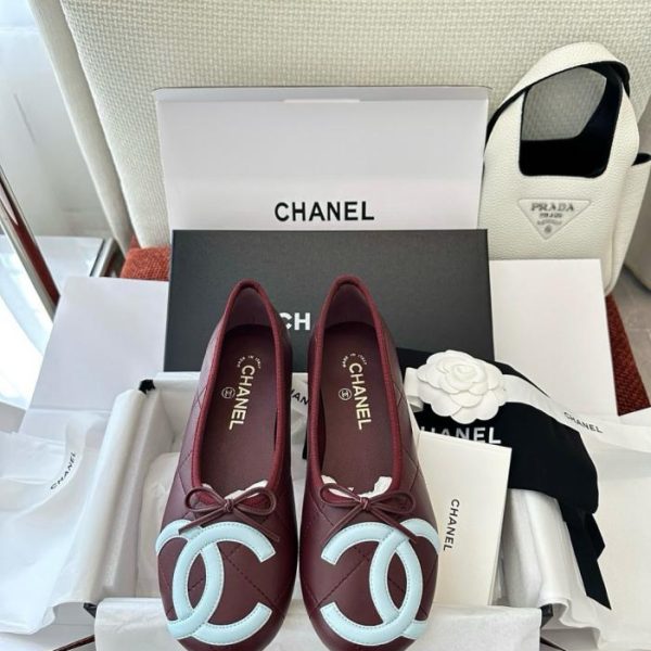 repliche,replica,perfette,siti di,affidabili,migliori siti,dove comprare,1:1,scarpe da ginnastica CHANE L COCO BEACH Ballerine – Borgogna – Pelle di agnello – Logo doppia C a contrasto (JQFAQN)