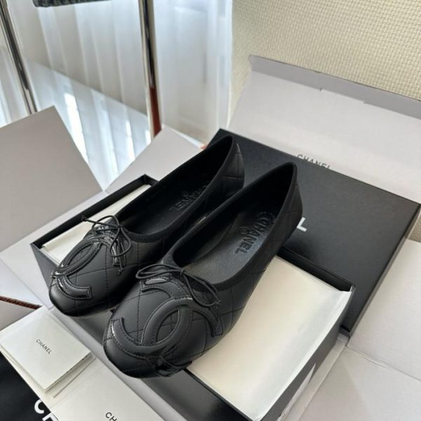repliche,replica,perfette,siti di,affidabili,migliori siti,dove comprare,1:1,scarpe da ginnastica Ballerine Chanel vintage Cambon, nere, pelle di agnello originale (XRMW3G)