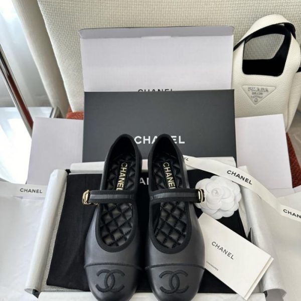 repliche,replica,perfette,siti di,affidabili,migliori siti,dove comprare,1:1,scarpe da ginnastica Chanel Mary Jane con trapuntatura a rombi arrotondati, realizzata in vera pelle di agnello (5ZKIC4)