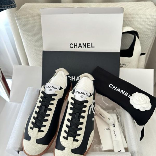 repliche,replica,perfette,siti di,affidabili,migliori siti,dove comprare,1:1,scarpe da ginnastica Scarpe da allenamento Chanel New Panda German, nere, in vera pelle di vacchetta (NG0IC3)