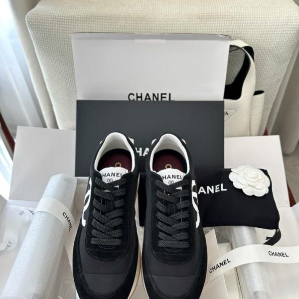 repliche,replica,perfette,siti di,affidabili,migliori siti,dove comprare,1:1,scarpe da ginnastica Sneakers Chanel New Style con plateau in mesh e pelle scamosciata, nere. Pelle di vitello effetto scamosciato originale e mesh (5QLILG)