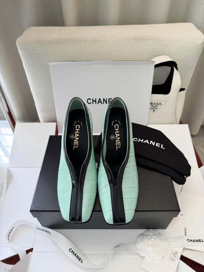 repliche,replica,perfette,siti di,affidabili,migliori siti,dove comprare,1:1,scarpe da ginnastica Décolleté Chanel in pelle verde con stampa coccodrillo, modello sfilata. Pelle di vitello originale con stampa coccodrillo (O9WA46) repliche,replica,perfette,siti di,affidabili,migliori siti,dove comprare,1:1,scarpe da ginnastica Décolleté Chanel in pelle verde con stampa coccodrillo, modello sfilata. Pelle di vitello originale con stampa coccodrillo (O9WA46)