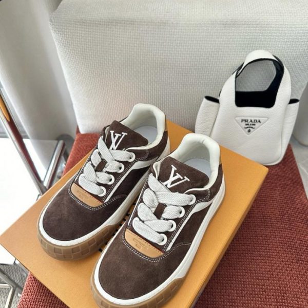 Sneakers LV TILTED in pelle, marroni (M8YWMX)