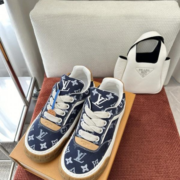 Sneakers LV TILTED in pelle con stampa denim blu (IY74Y4)