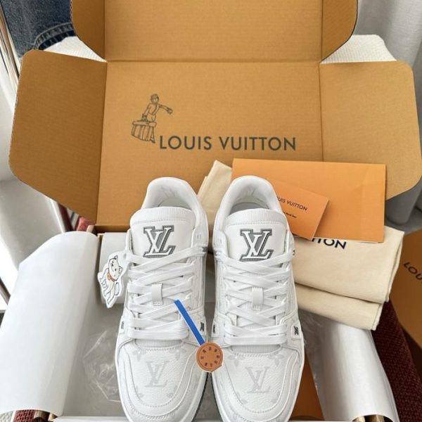 Sneakers in pelle LV TRAINER - Esclusiva Seoul (2V18RR)